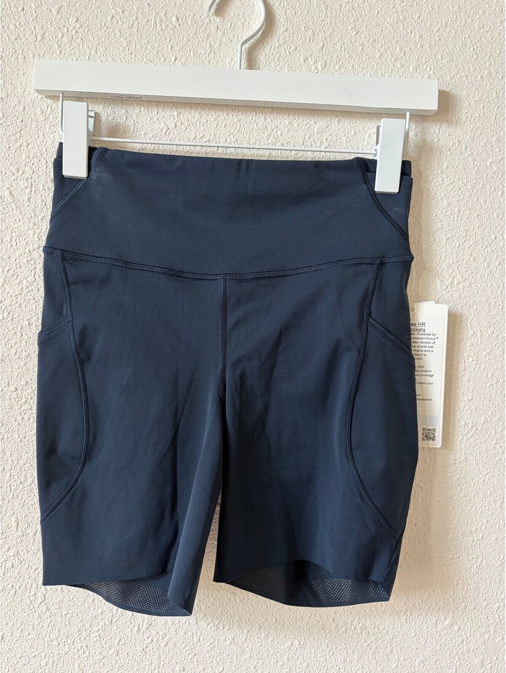 Lululemon Fast and Free HR Short 6" Inseam Pockets True Navy Size 6 Run Sporty